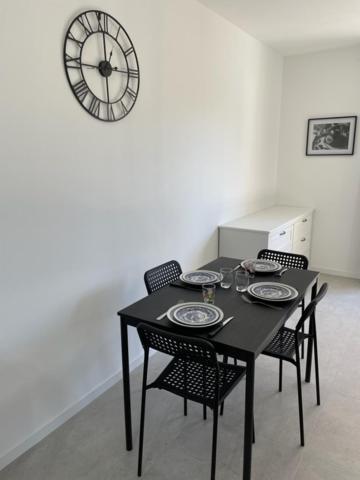 Appartement 30 M2, Piscine Et Parking Prive Mouans-Sartoux Exterior photo